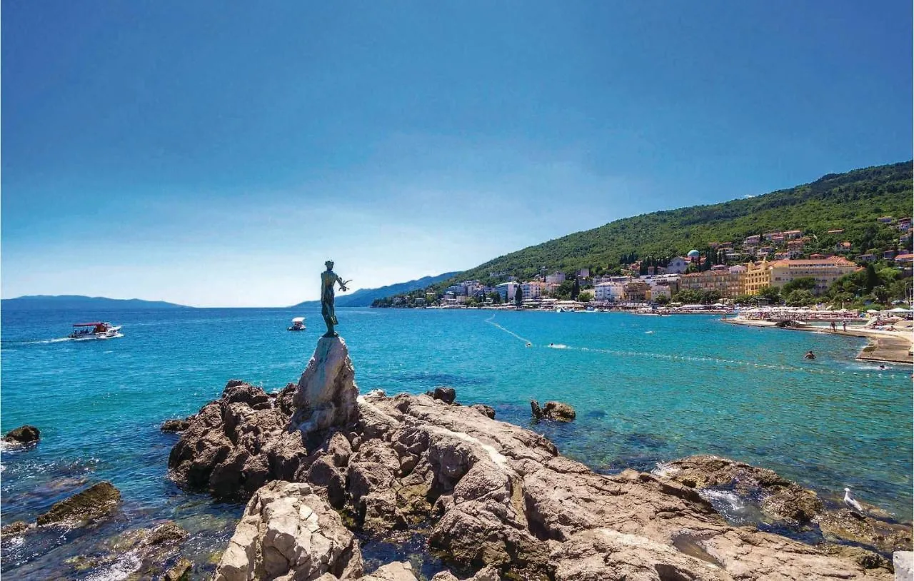 Nice Apartment In Opatija With 1 Bedrooms 0*,