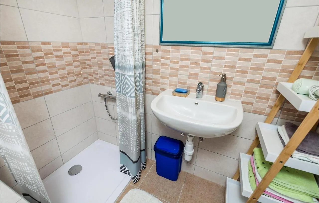 Nice Apartment In Opatija With 1 Bedrooms 0*,